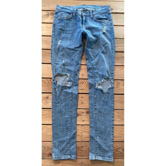 women's distressed skinny jeans